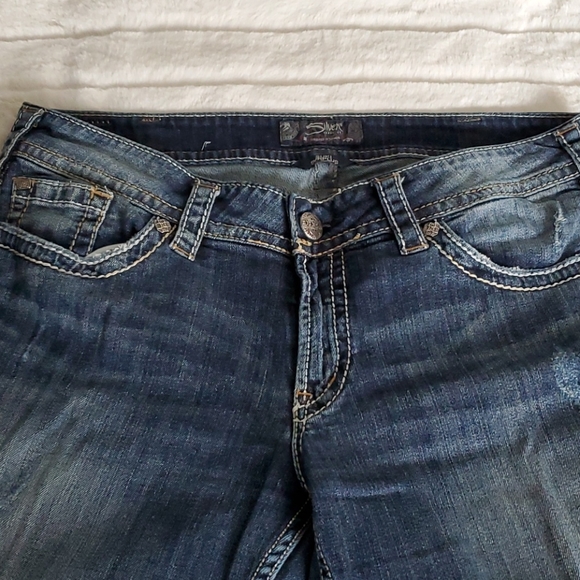 Silver Jeans - Picture 3 of 4
